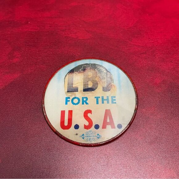 Vintage Vari-Vue LBJ for the USA Campaign Button – Rare Flicker Button - Picture 2 of 3